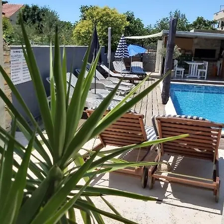Dragic Guest house