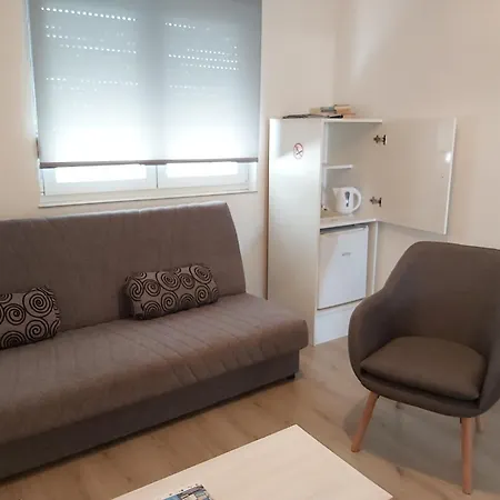 Dragic Πανσιόν